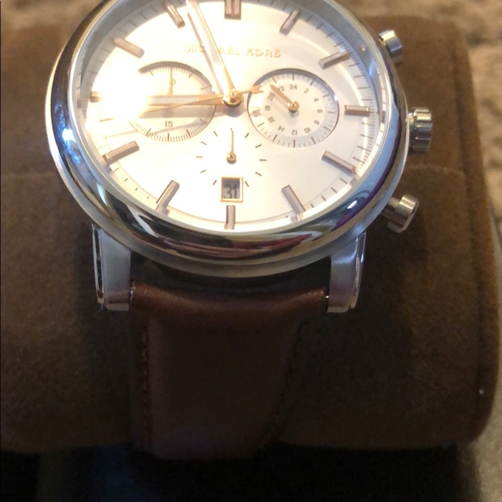 Michael Kors Rose Gold men’s watch - Picture 3 of 4